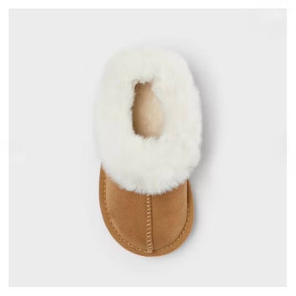 Cat & Jack Piper Faux Fur Cuff Scuff Slipper Boots - Brown - Picture 3 of 7